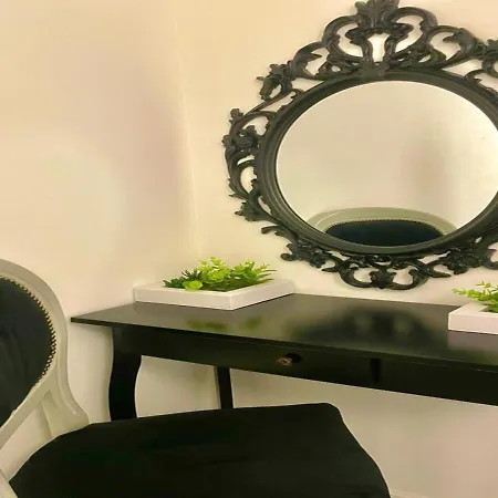 Blom Romantique, Prive & Salle De Massage, Petit Dej Inclus Apartment