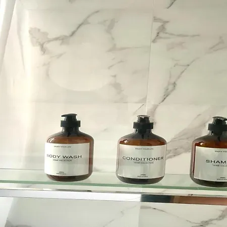 Blom Romantique, Prive & Salle De Massage, Petit Dej Inclus Apartman