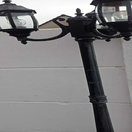 Blom Romantique, Prive & Salle De Massage, Petit Dej Inclus Guesnain