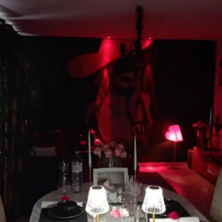 Blom Romantique, Prive & Salle De Massage, Petit Dej Inclus