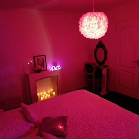 Blom Romantique, Prive & Salle De Massage, Petit Dej Inclus * Guesnain