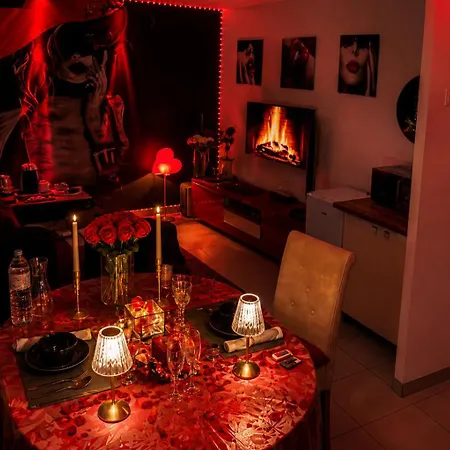 Apartamento Blōm Romantique, Privé&salle De Massage, Petit Dej Inclus Guesnain