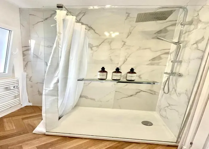 Apartment Blom Romantique, Prive & Salle De Massage, Petit Dej Inclus Guesnain